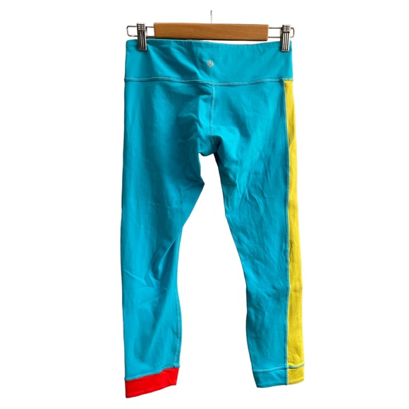 Lululemon Amped Crop Leggings size 6 blue red yellow - Picture 5 of 8